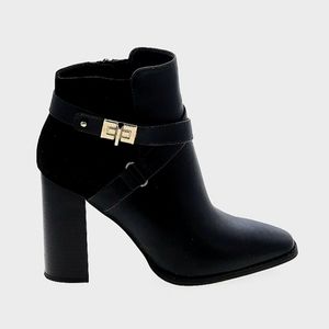 JustFab Black Ankle Boots size 10